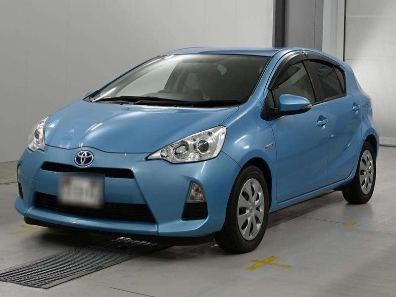 2013 Toyota Aqua 1.5 G Hybrid Ultra Low KMs, photo 2