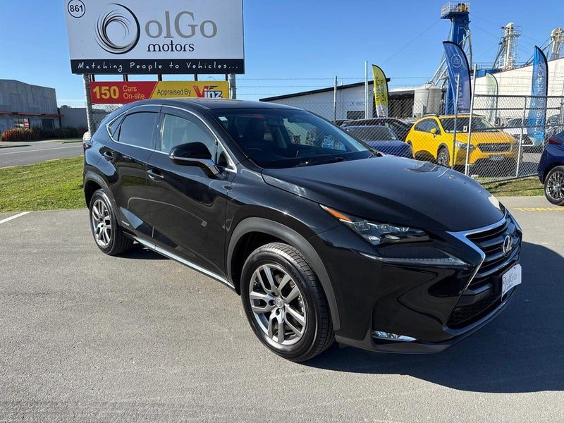 2014 Lexus NX 300h 2.5 i Pkg Hybrid Heated Leather, photo 2