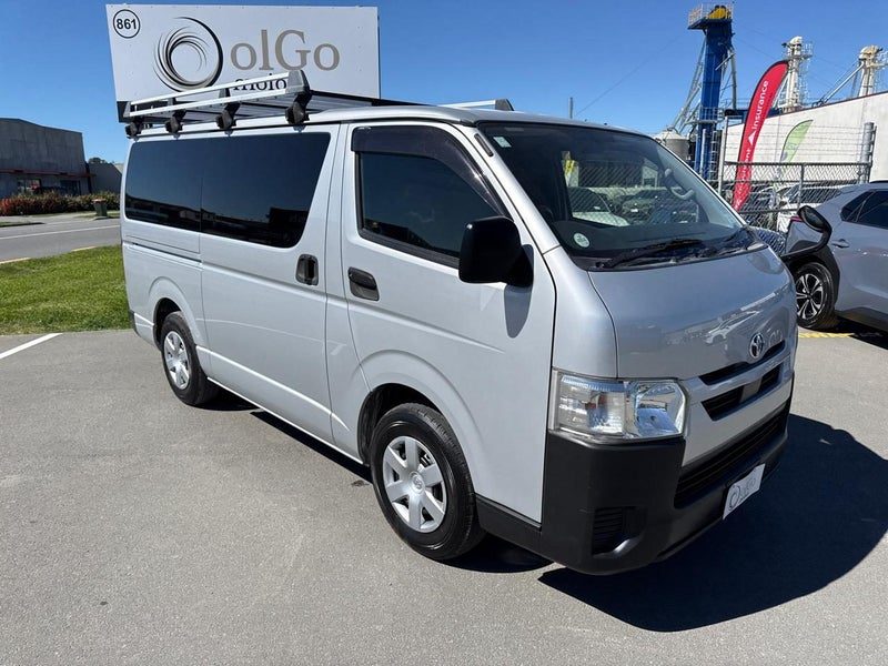 2020 Toyota Hiace 2.0 DX Manual Low KMs Roof Rack, photo 2
