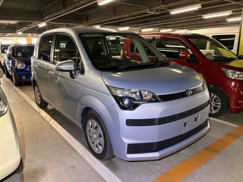 2013 Toyota Spade 1.5 F Very Low KMs