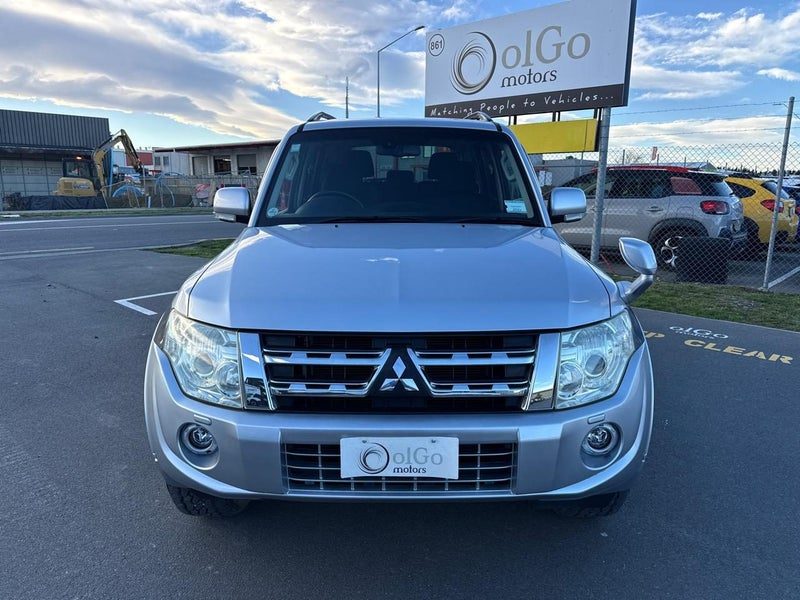 2014 Mitsubishi Pajero Exceed, photo 3