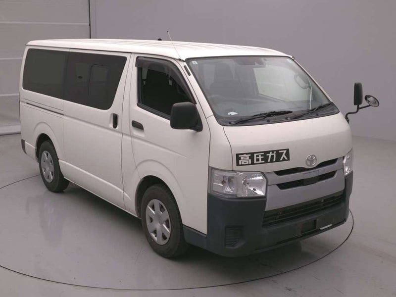 2020 Toyota Hiace 2.8 DX Diesel