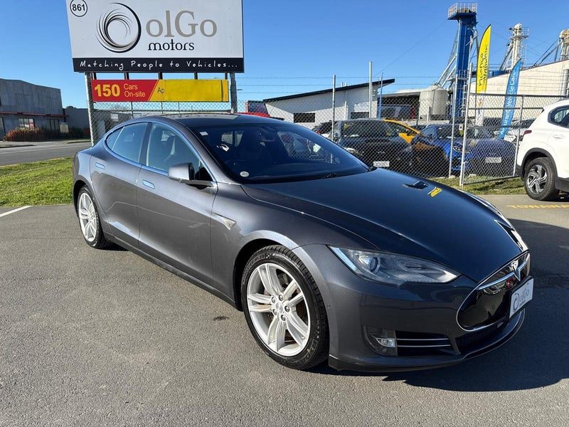 2015 Tesla Model S 85 Rear Wheel Drive, photo 2