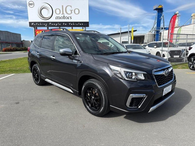 2018 Subaru Forester Hybrid, photo 2