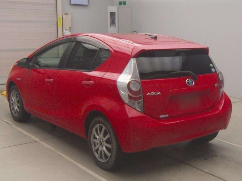 2013 Toyota Aqua S Ultra Low KMs Alloy Wheels, photo 2