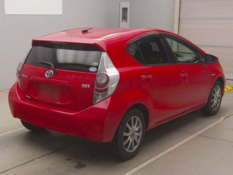 2013 Toyota Aqua S Ultra Low KMs Alloy Wheels, photo 3