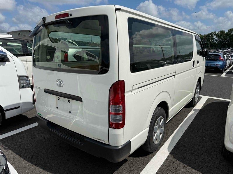 2021 Toyota Hiace 2.8 DX 4WD Diesel, photo 3