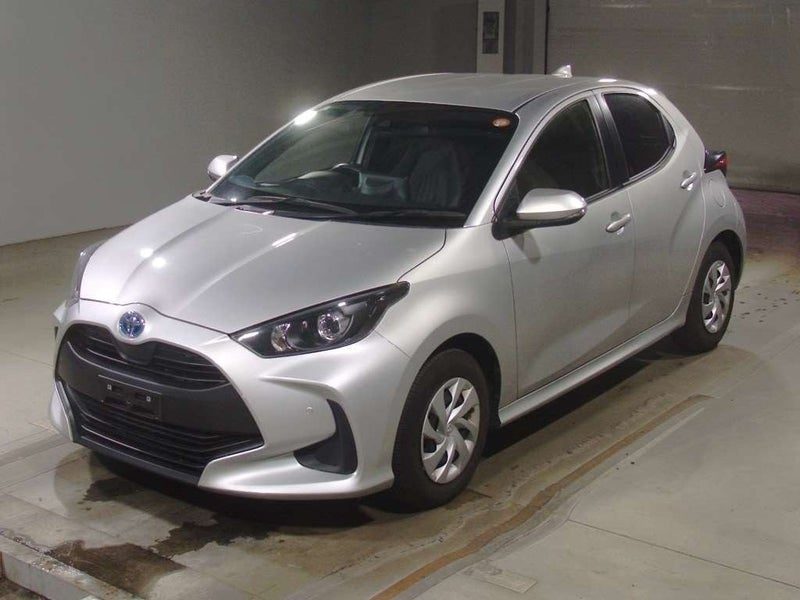 2021 Toyota Yaris X Hybrid, photo 2