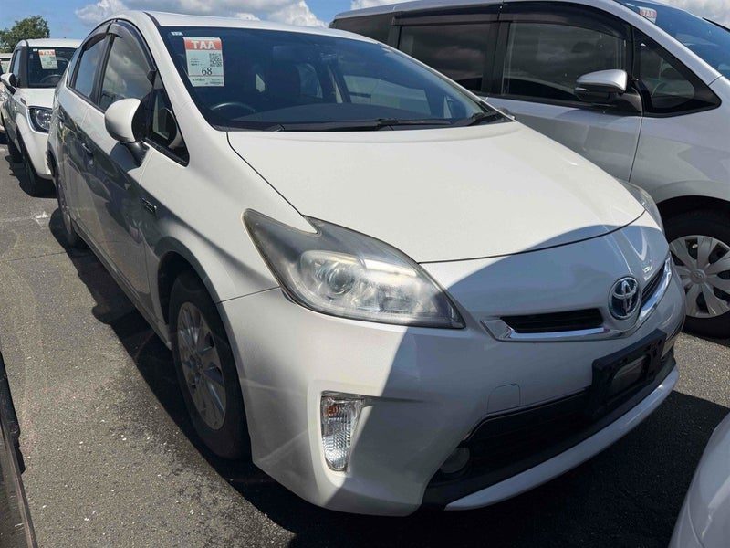 2013 Toyota Prius 1.8 PHV G Spec