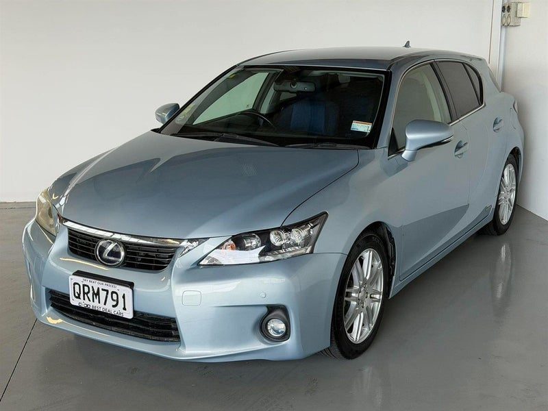 2012 Lexus CT 200h HYBRID, photo 3