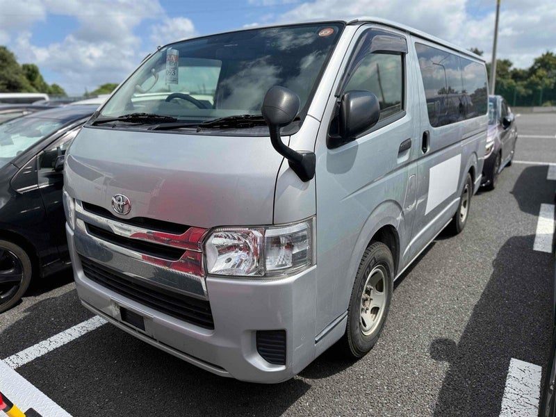 2020 Toyota Hiace 2.8 TD 4WD GL 400kg Hoist, photo 2