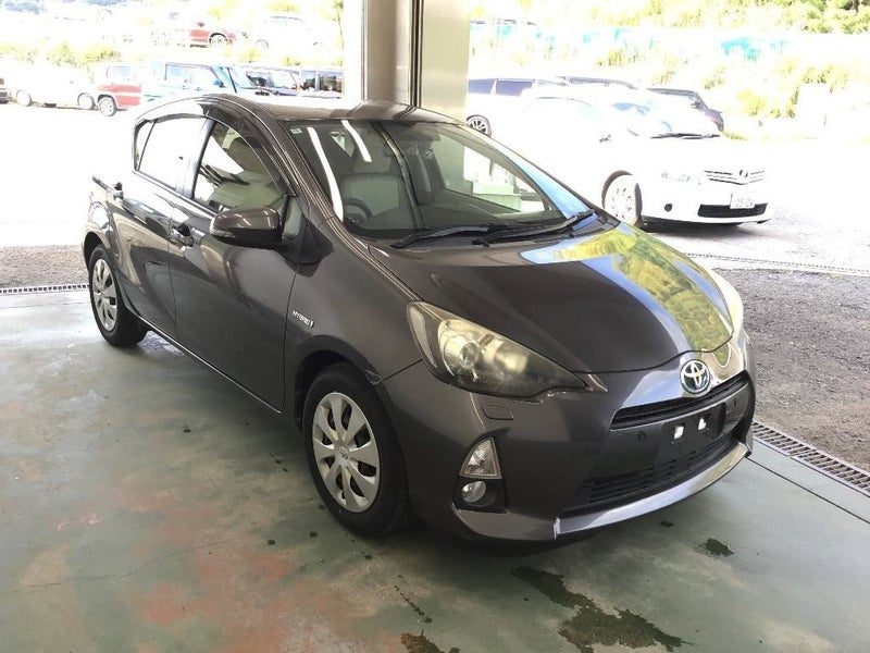 2012 Toyota Aqua 1.5 S Hybrid Ultra Low KMs
