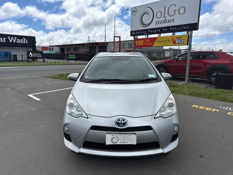 2012 Toyota Aqua 1.5 S Hybrid Ultra Low KMs, photo 3