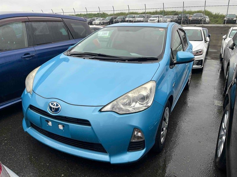 2013 Toyota Aqua 1.5 S Hybrid Ultra Low KMs, photo 2