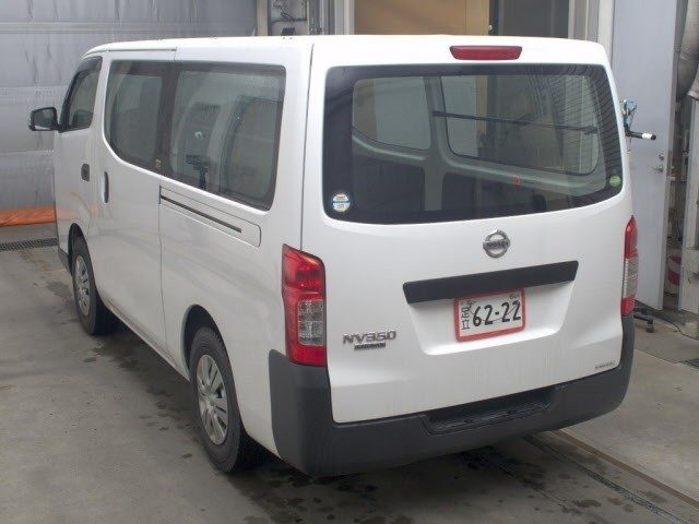 2018 Nissan NV350 Caravan 2.5 TD 4WD DX, photo 2