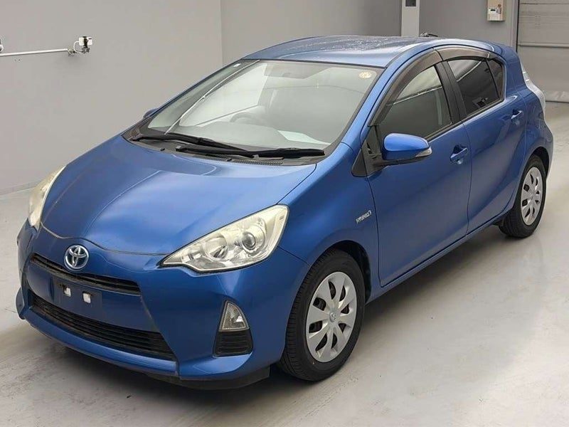 2013 Toyota Aqua 1.5 S Hybrid Ultra Low KMs, photo 2