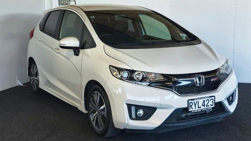 2016 Honda Jazz RS 1.5P/6MT/HA/5DR/5