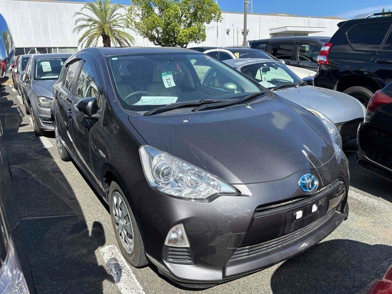 2013 Toyota Aqua 1.5 S Hybrid Very Low KMs