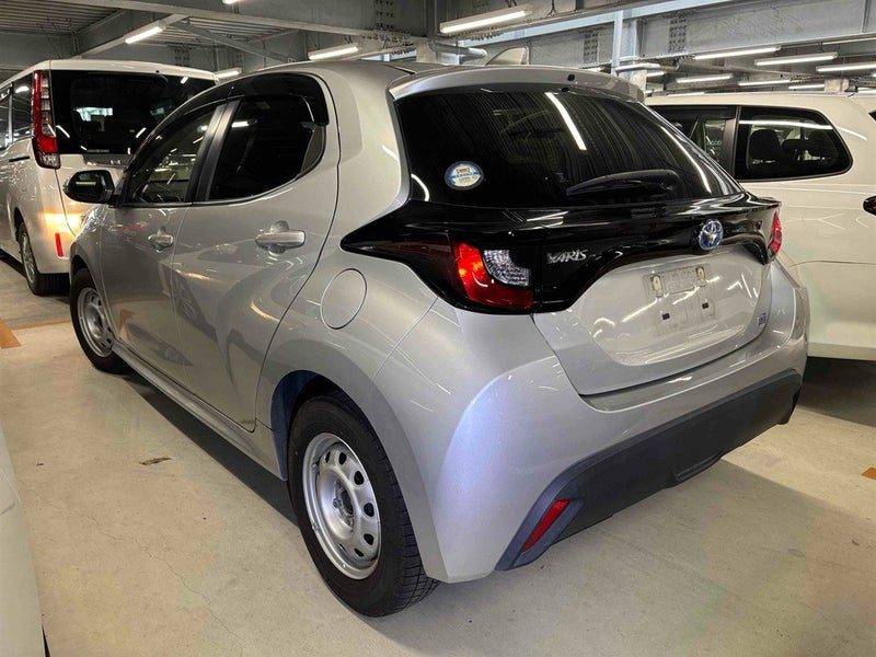 2021 Toyota Yaris X Hybrid R/Camera, photo 2