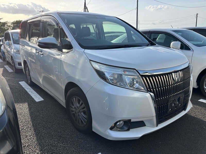 2015 Toyota Esquire 2.0 Gi Leather