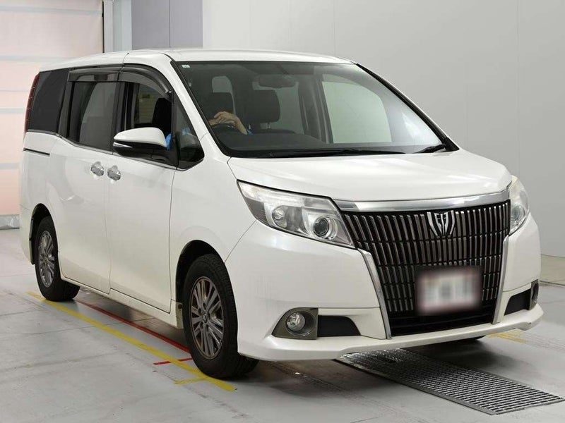 2015 Toyota Esquire 2.0 Gi Leather, photo 2