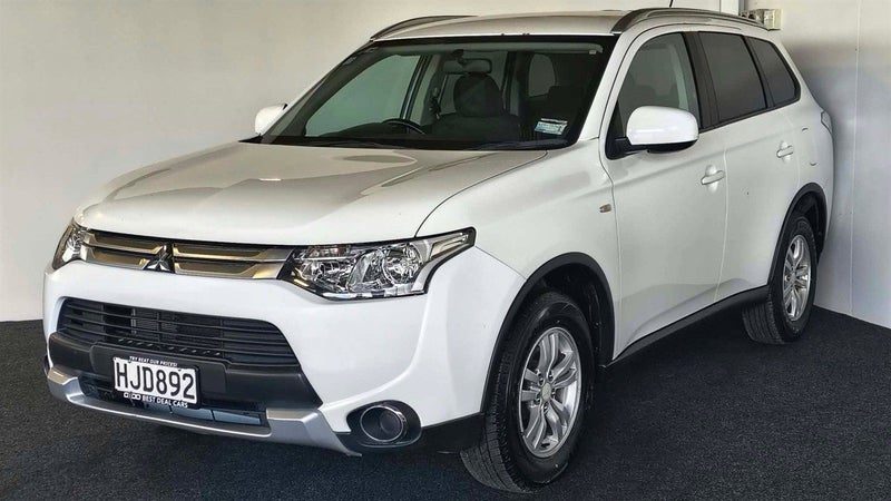 2014 Mitsubishi Outlander LS 2.0P/CVT/SW/5DR/5, photo 3