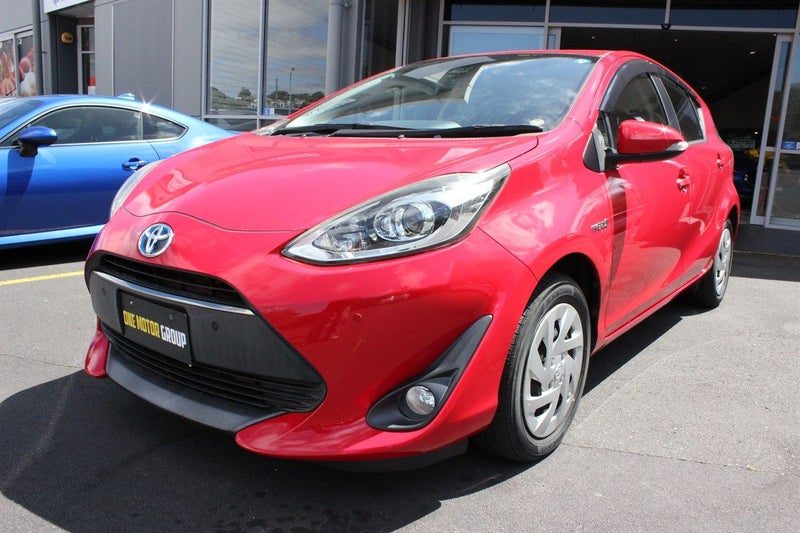 2018 Toyota Aqua Hybrid G High SPEC, photo 2