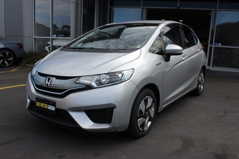 2014 Honda Fit Hybrid F-Package, photo 2