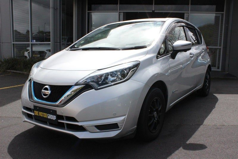 2016 Nissan Note E-Power Hybrid, photo 2
