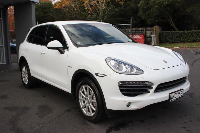 2014 Porsche Cayenne S Hybrid 3.0V6 Heated Leather