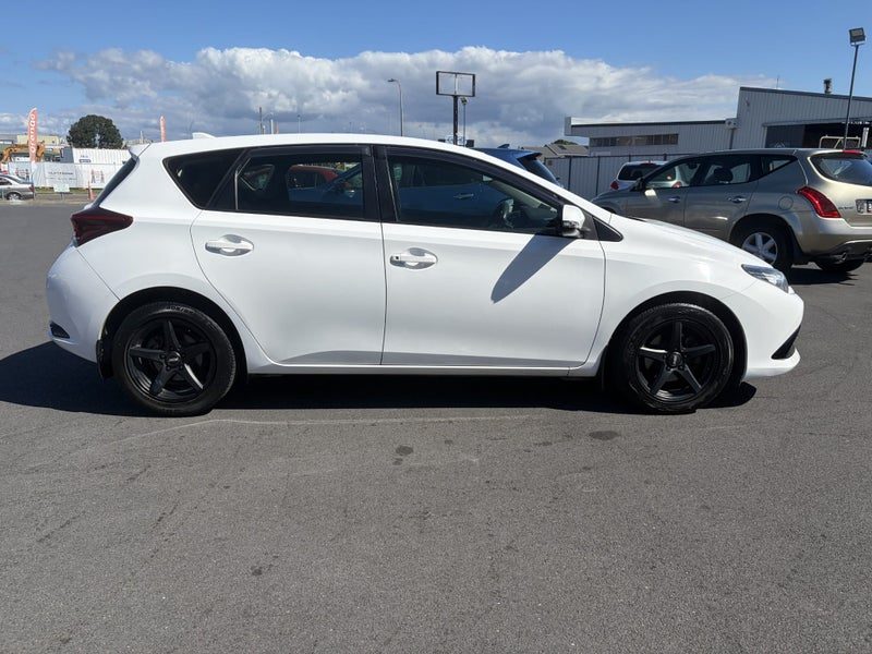 2016 Toyota Corolla GX, photo 3