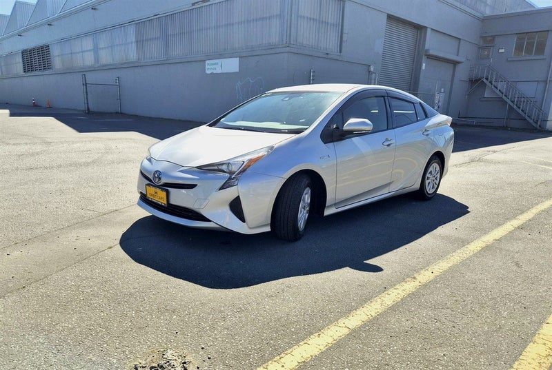 2017 Toyota Prius S MODEL - BT & BACK CAMERA, photo 2