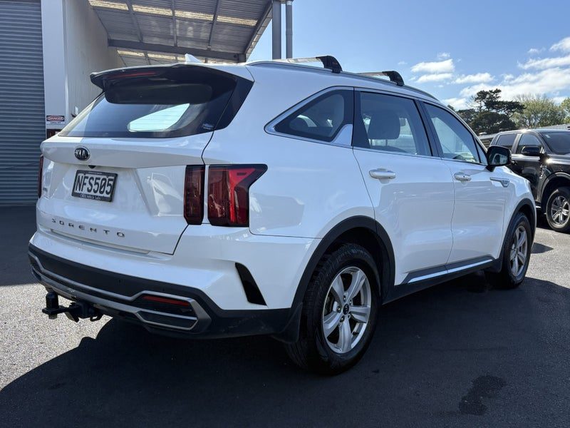 2021 Kia Sorento LX, photo 2