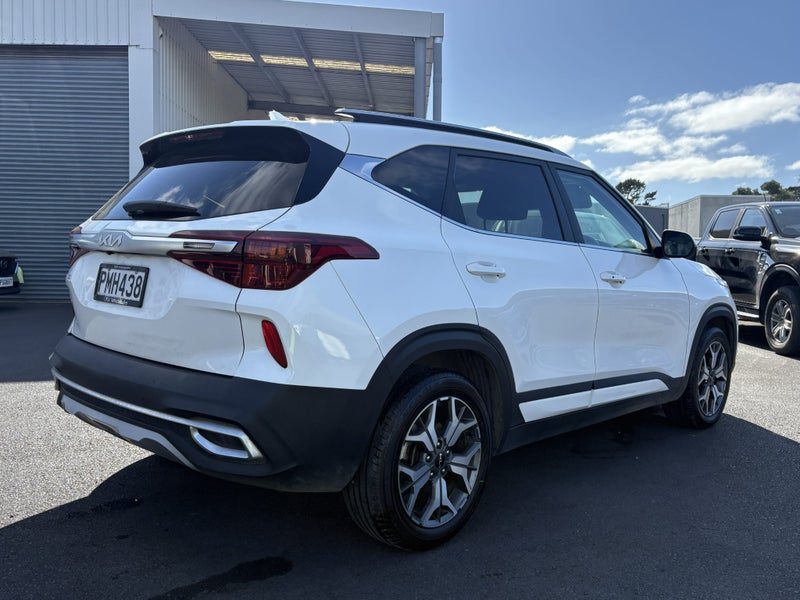 2022 Kia Seltos EX, photo 2