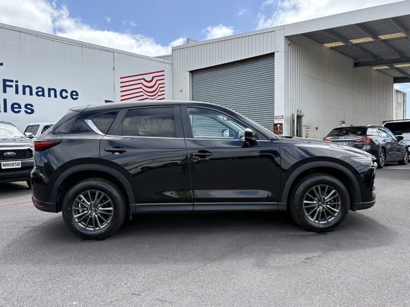 2022 Mazda CX-5 GSX AWD, photo 3