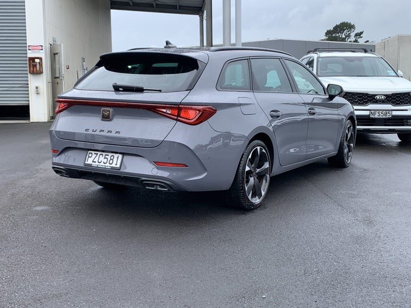 2023 Cupra Leon Sportstourer V, photo 2