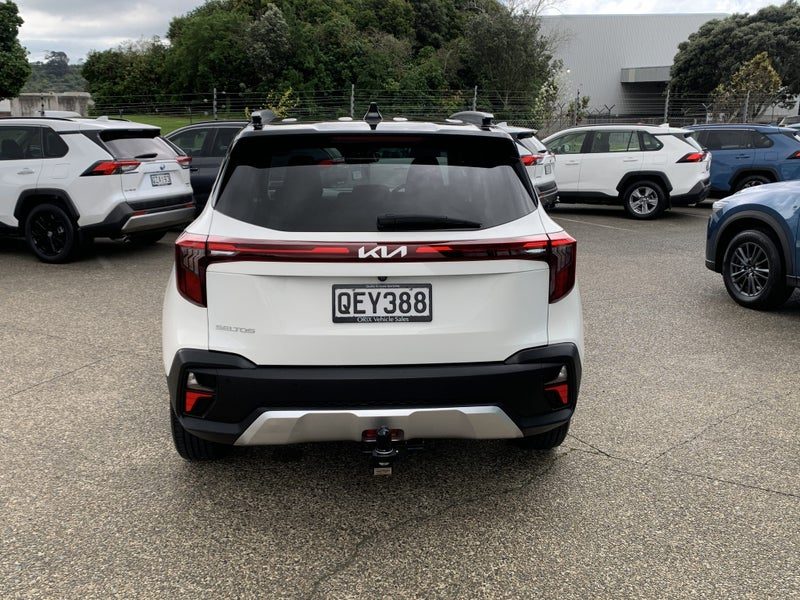2023 Kia Seltos LX, photo 3