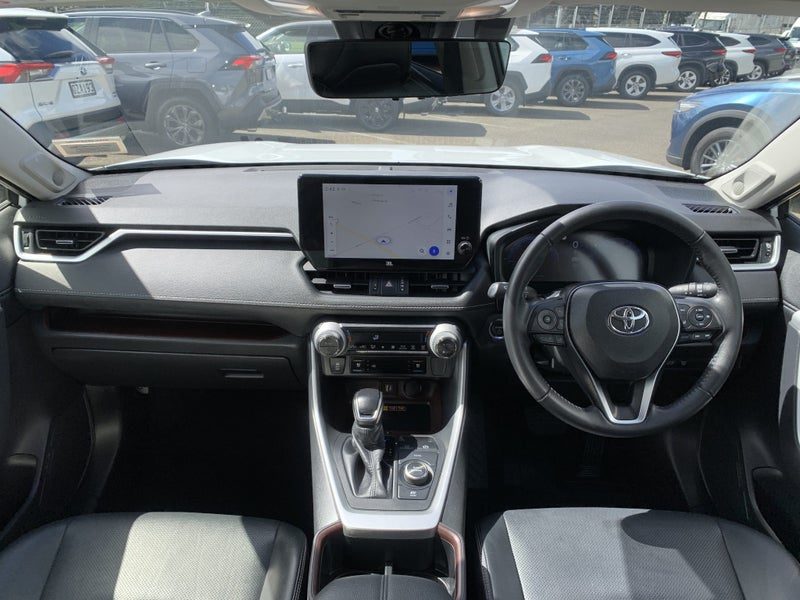 2025 Toyota RAV4 Limited Hybrid, photo 2