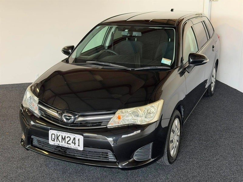 2013 Toyota Corolla Fielder, photo 3