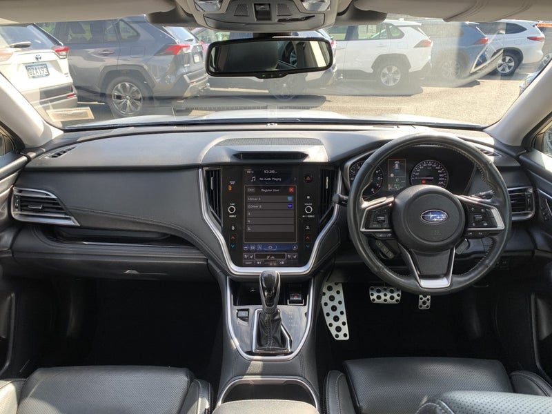2022 Subaru Outback Touring, photo 2