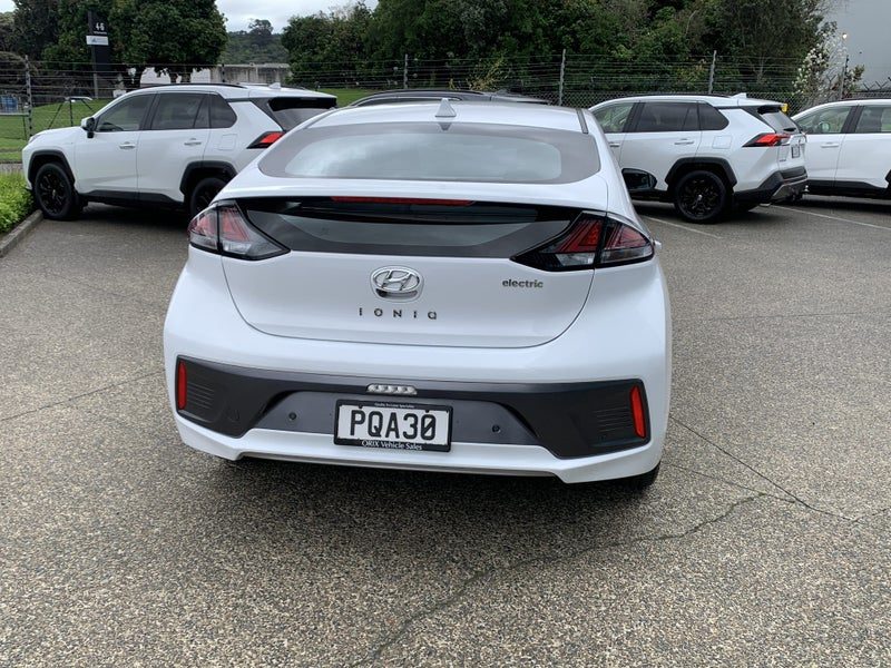 2022 Hyundai IONIQ Electric, photo 3