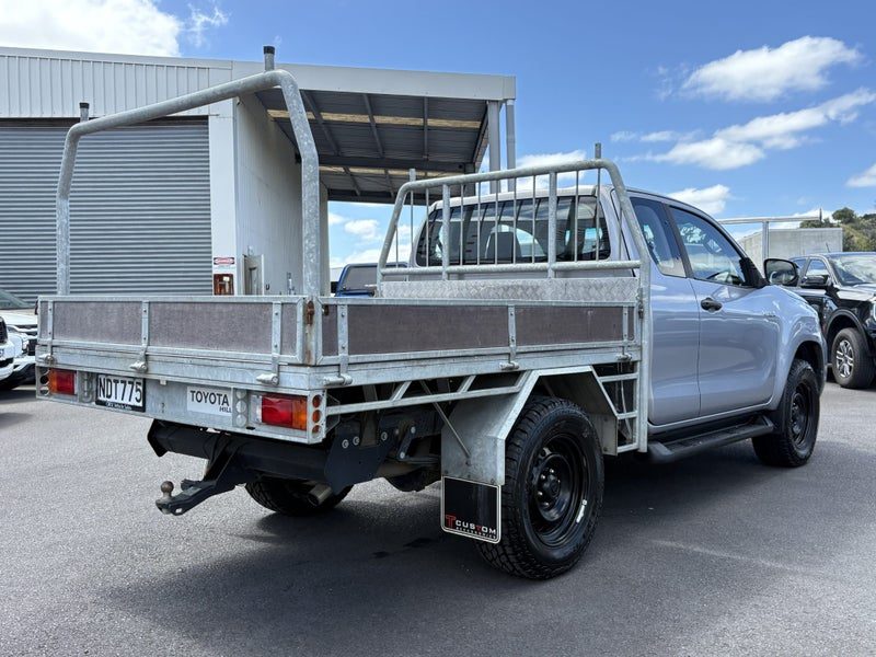 2020 Toyota Hilux SR Extra Cab 2WD, photo 2