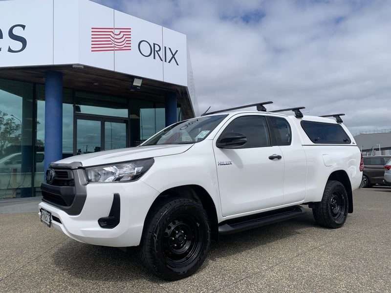 2022 Toyota Hilux SR Extra Cab 2WD