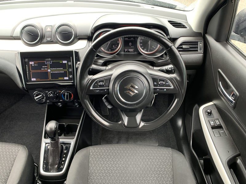 2020 Suzuki Swift GLX Hybrid, photo 2
