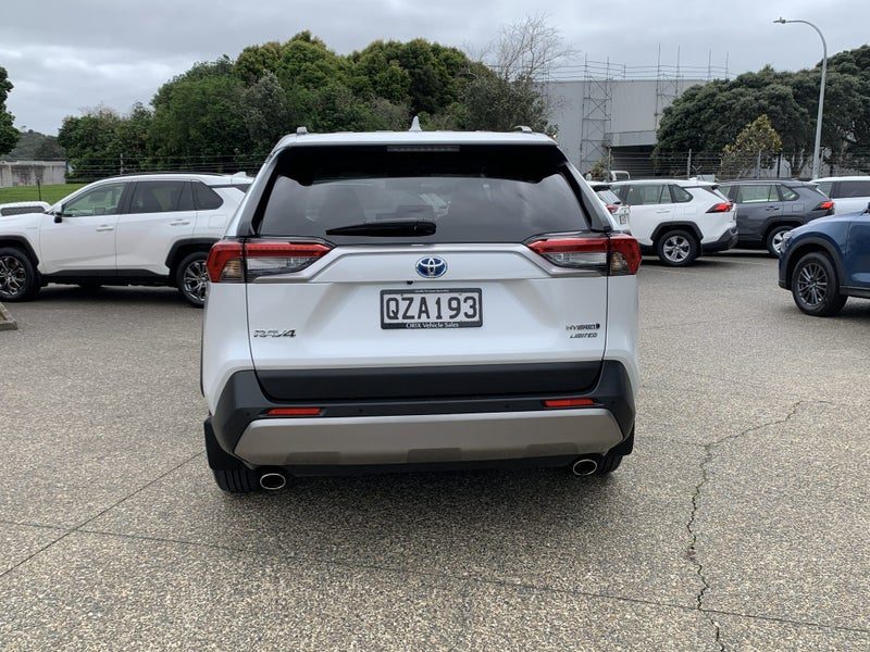 2024 Toyota RAV4 Limited Hybrid, photo 3