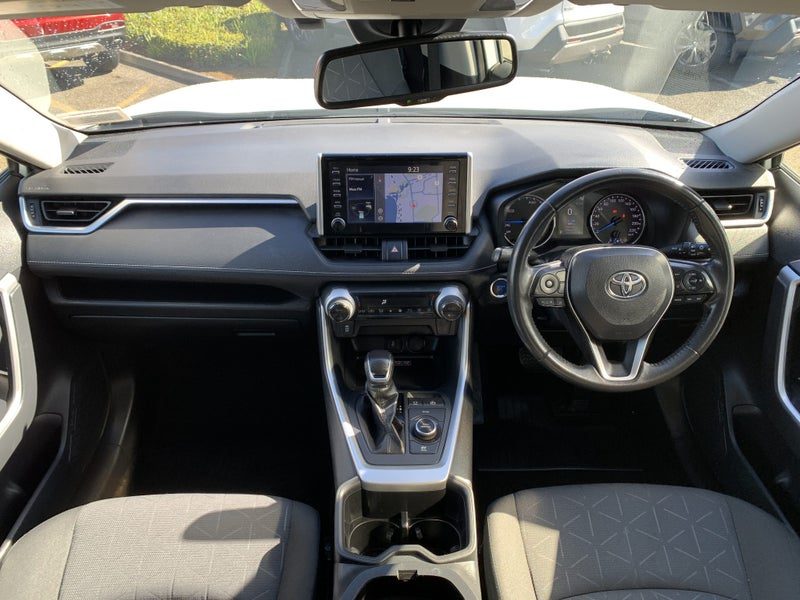 2022 Toyota RAV4 GXL Hybrid, photo 2