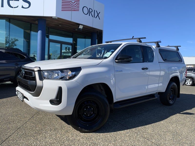 2022 Toyota Hilux SR Extra Cab 2WD