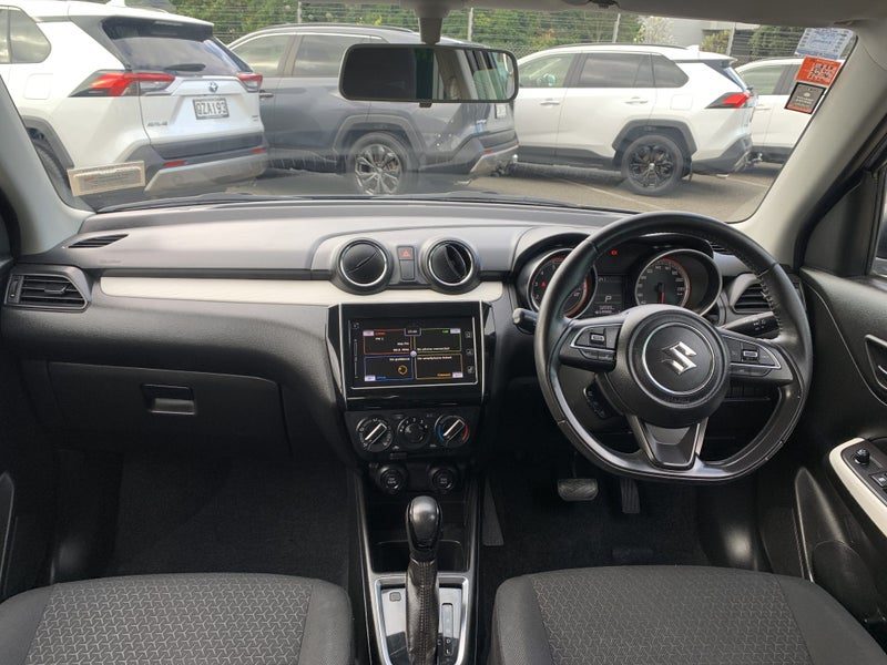 2019 Suzuki Swift GL, photo 2