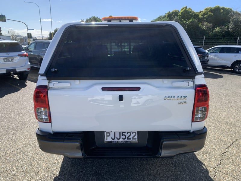 2022 Toyota Hilux SR Double Cab 2WD, photo 3