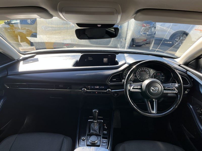 2022 Mazda CX-30 GTX, photo 2